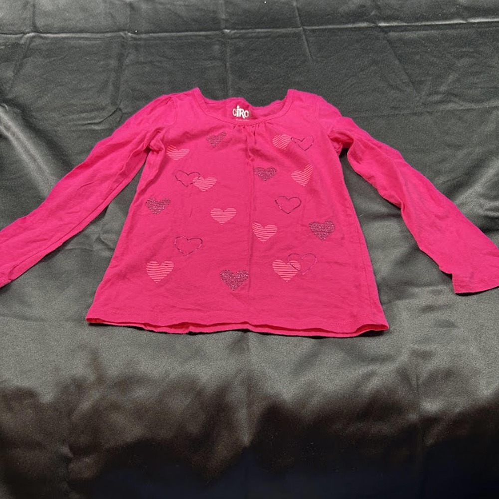 Circo Girls Pink Heart Print Long Sleeve Shirt Size S 6/6X Glitter Hearts Tee